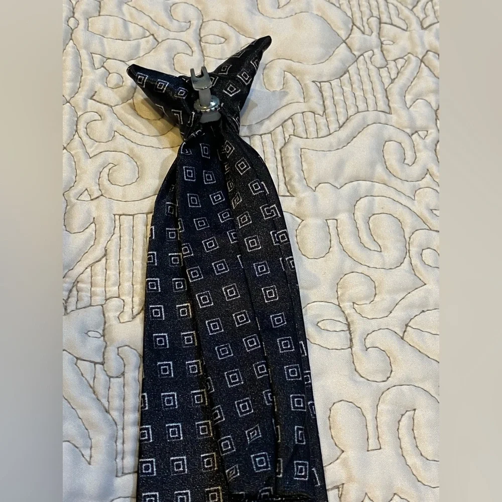Boys SNAP-ON Ties USED in excellent condition